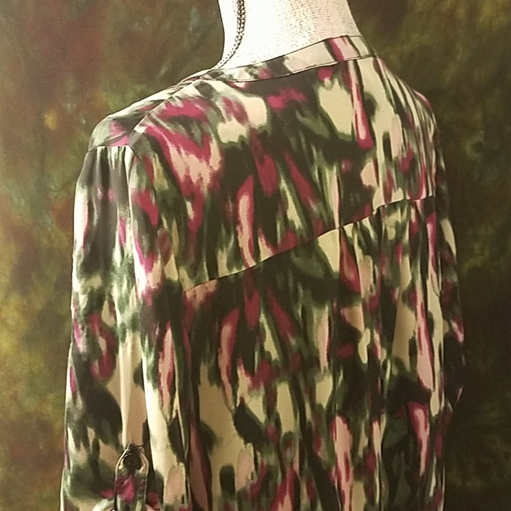 Luxe Abstract Print Long Sleeve Top - Picture 3 of 7